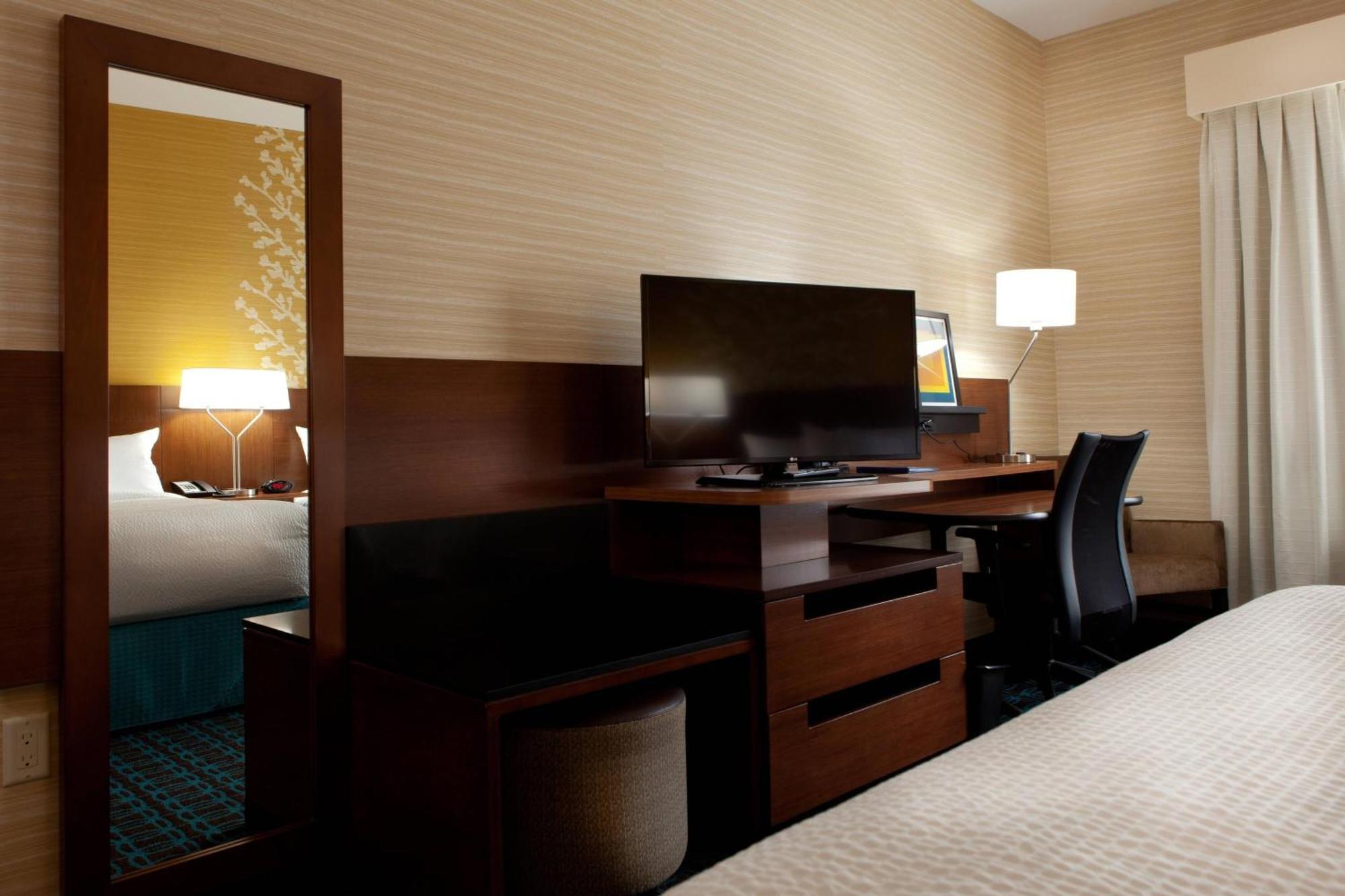 Fairfield Inn & Suites By Marriott Lethbridge Exteriör bild