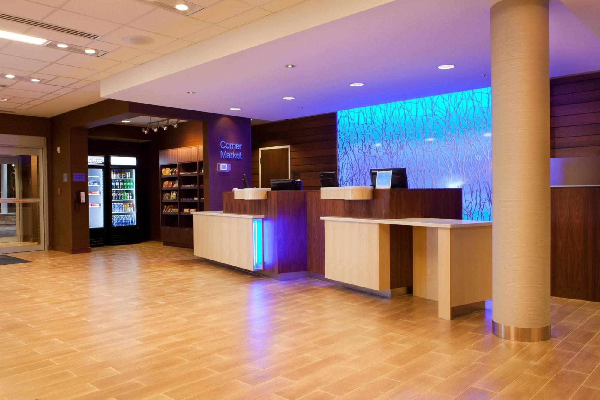 Fairfield Inn & Suites By Marriott Lethbridge Exteriör bild